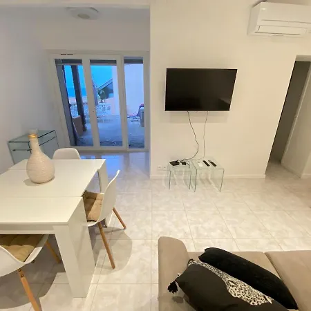 La Veille Saint-Raphaël